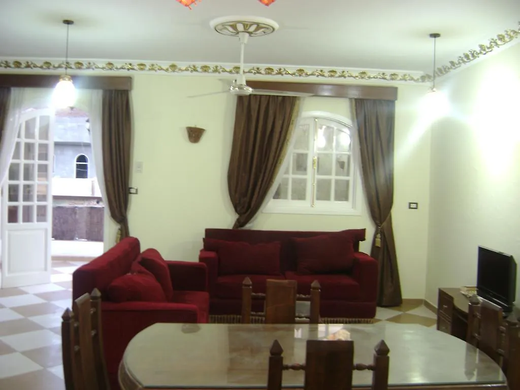 White Villa Luxor Apartman