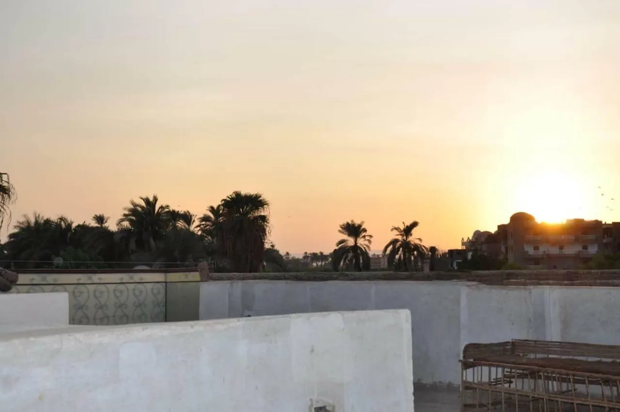 White Villa Luxor Apartman