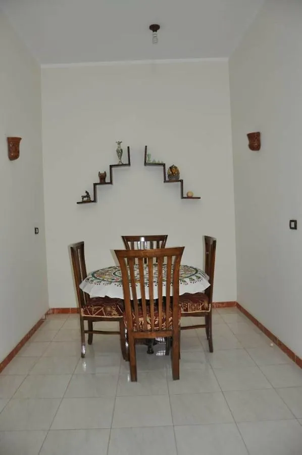 White Villa Luxor Apartman