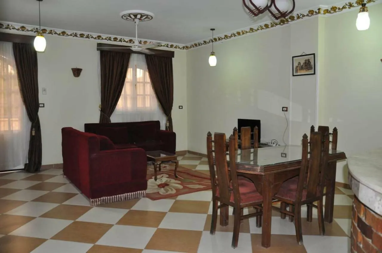 White Villa Luxor Apartman